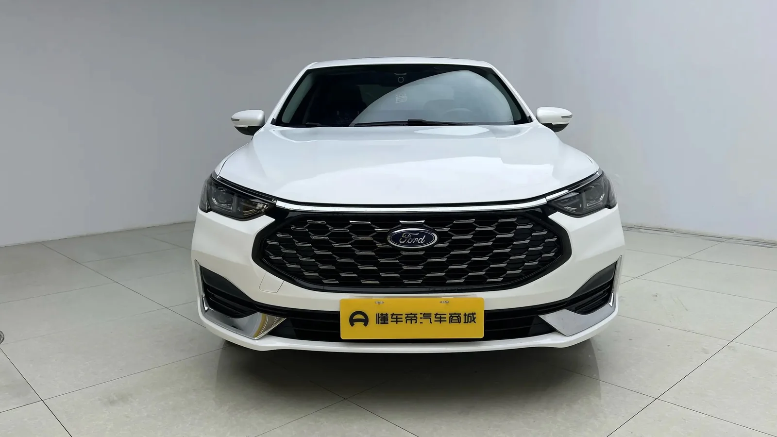 Used Ford Escort Export from China