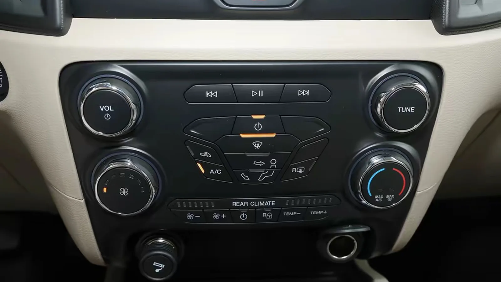 Used Ford Everest Photo 18 thumbnail