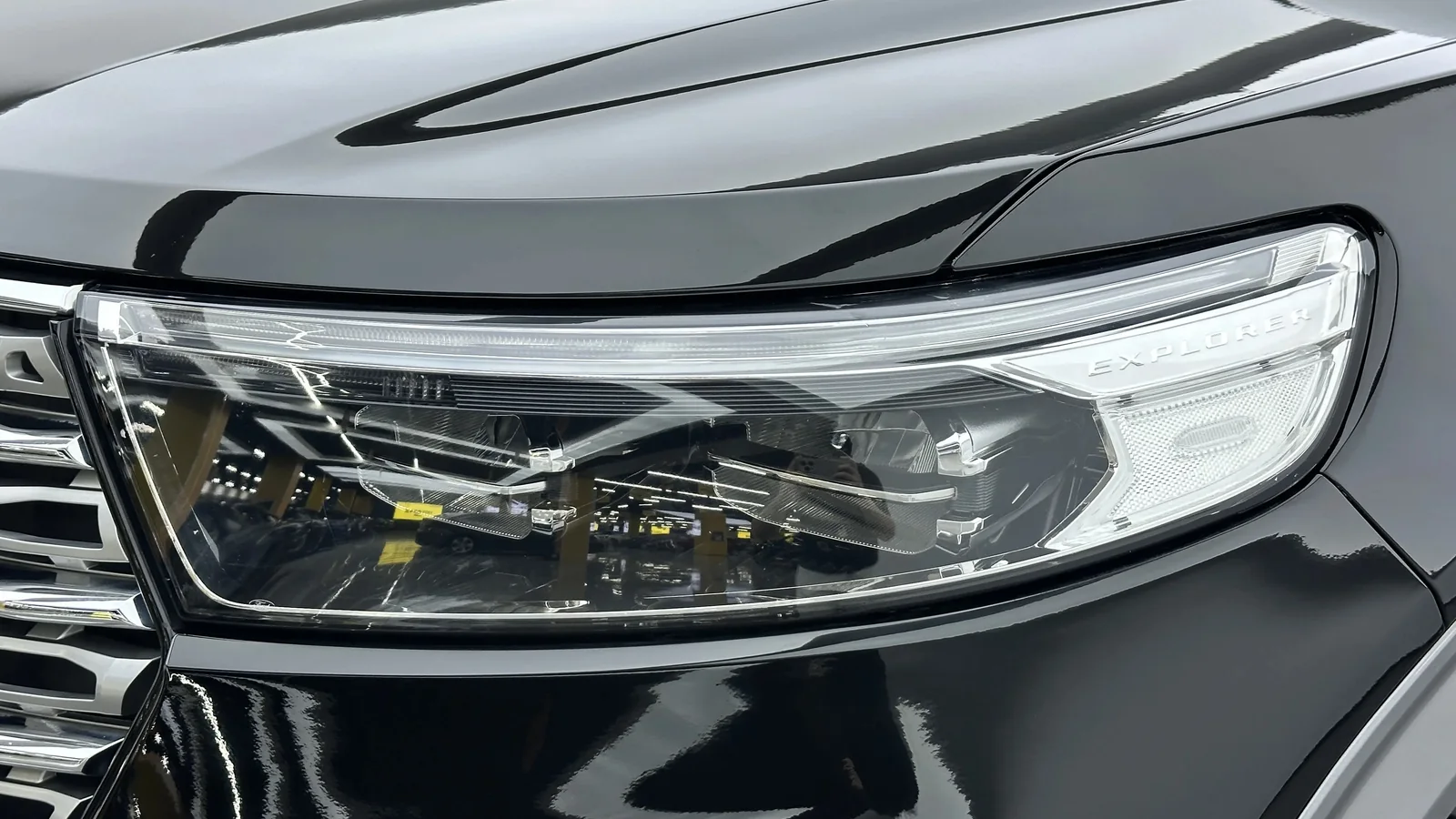 Used Ford Explorer Photo 3 thumbnail