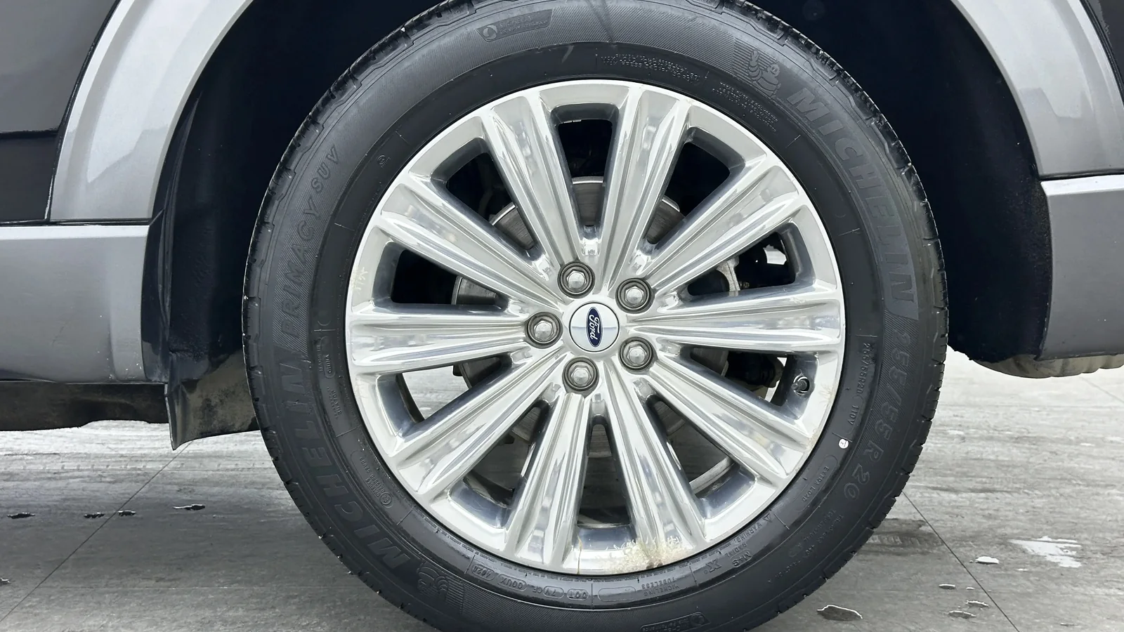 Used Ford Explorer Photo 5 thumbnail