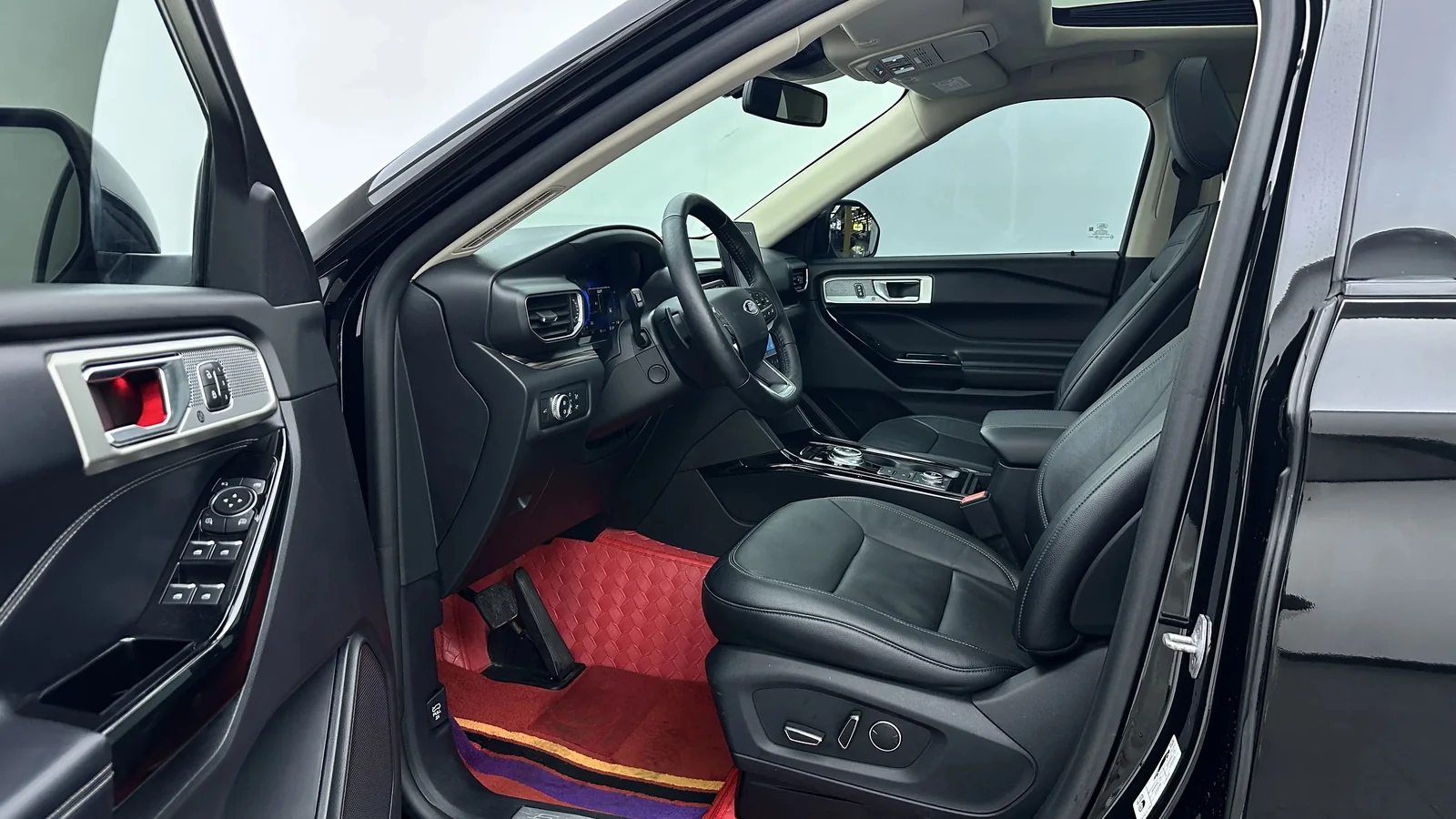 Used Ford Explorer Photo 11 thumbnail