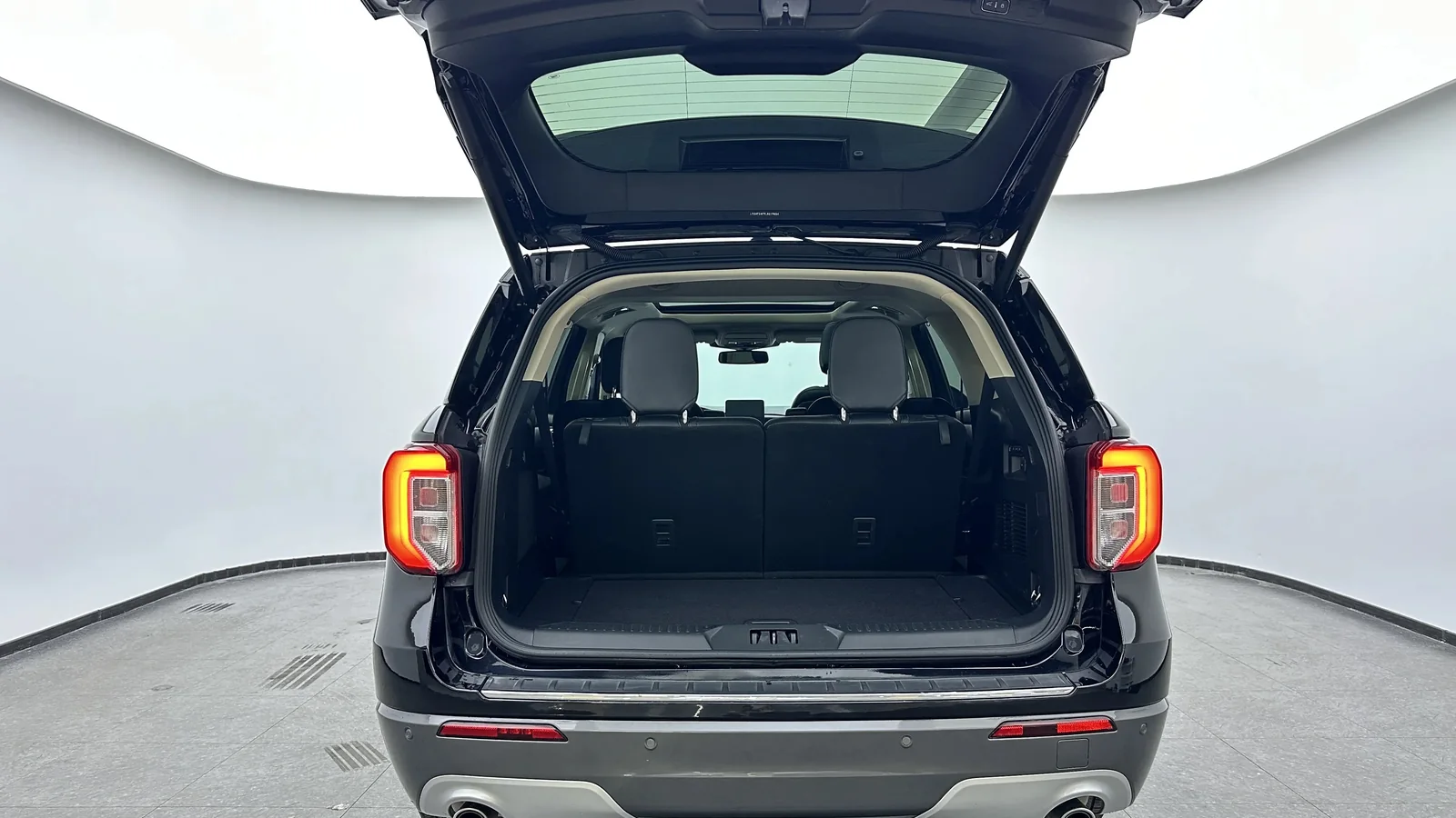 Used Ford Explorer Photo 14 thumbnail
