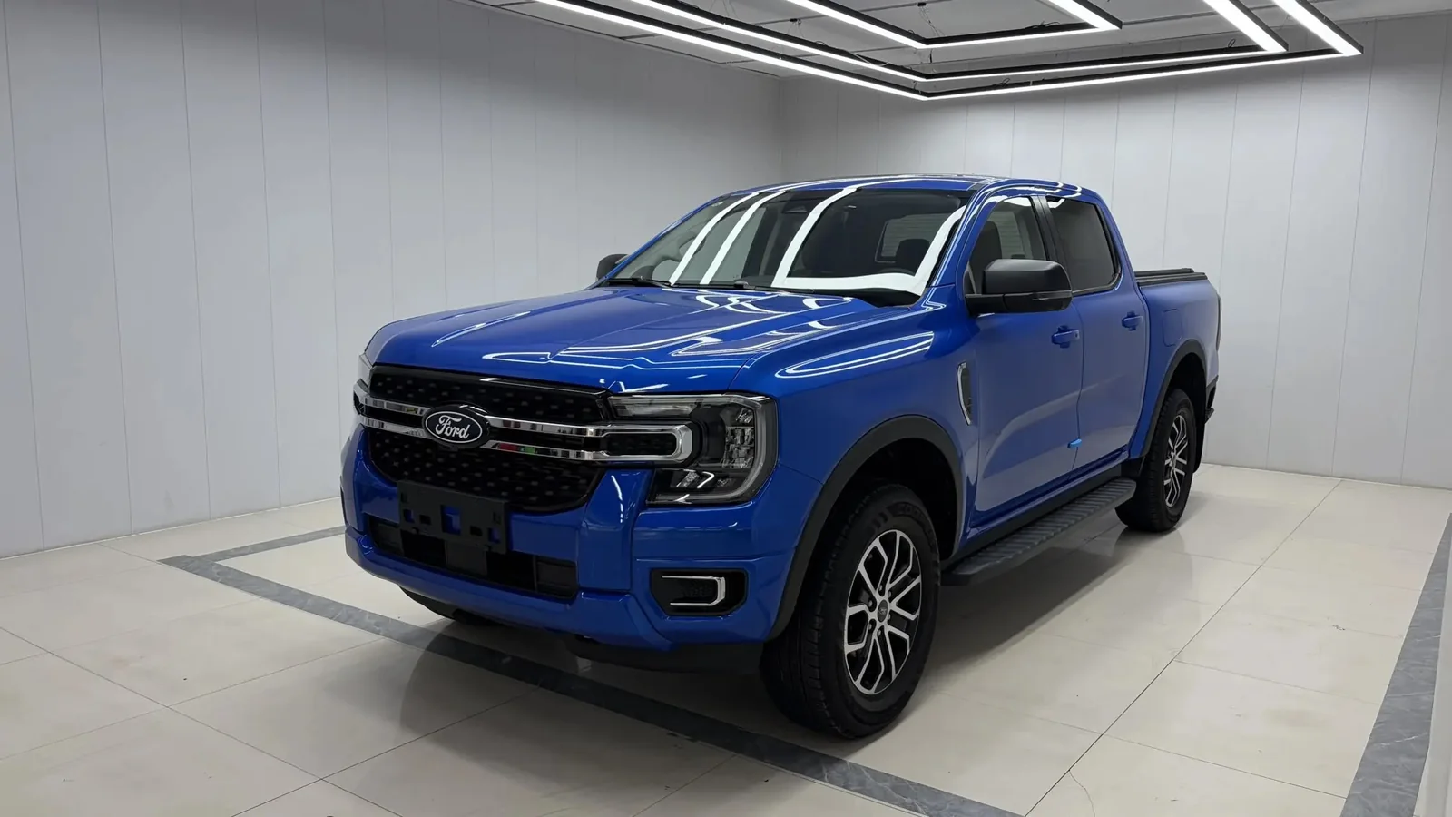 Used Ford Ranger Front 45-degree reference for China export