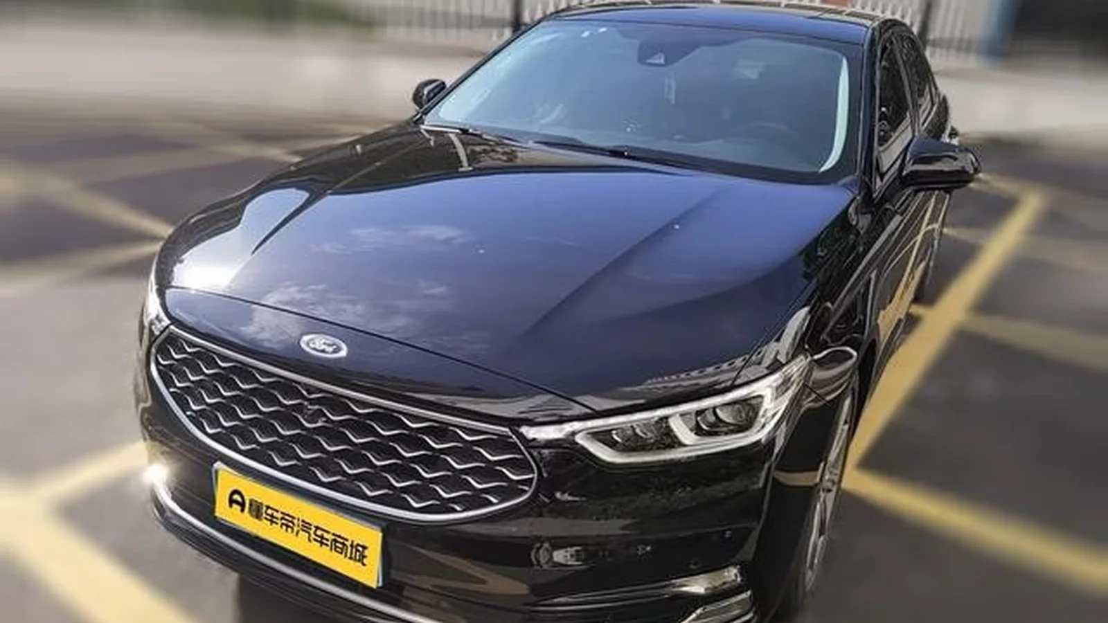Used Ford Taurus Export from China
