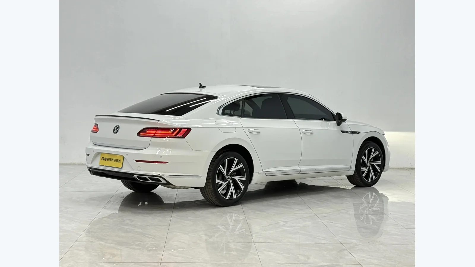Used Volkswagen CC Photo 1 thumbnail