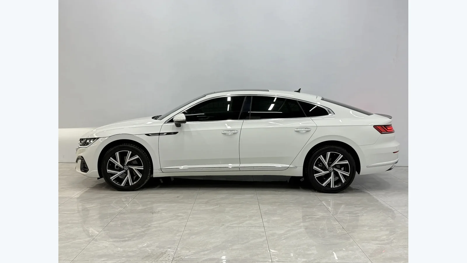 Used Volkswagen CC Dashboard thumbnail