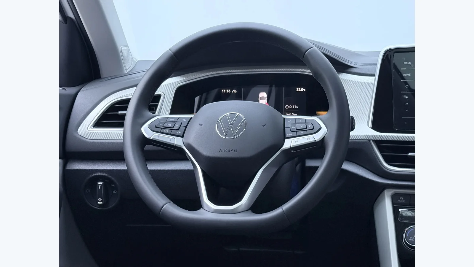 Used Volkswagen T-Roc Photo 10 thumbnail