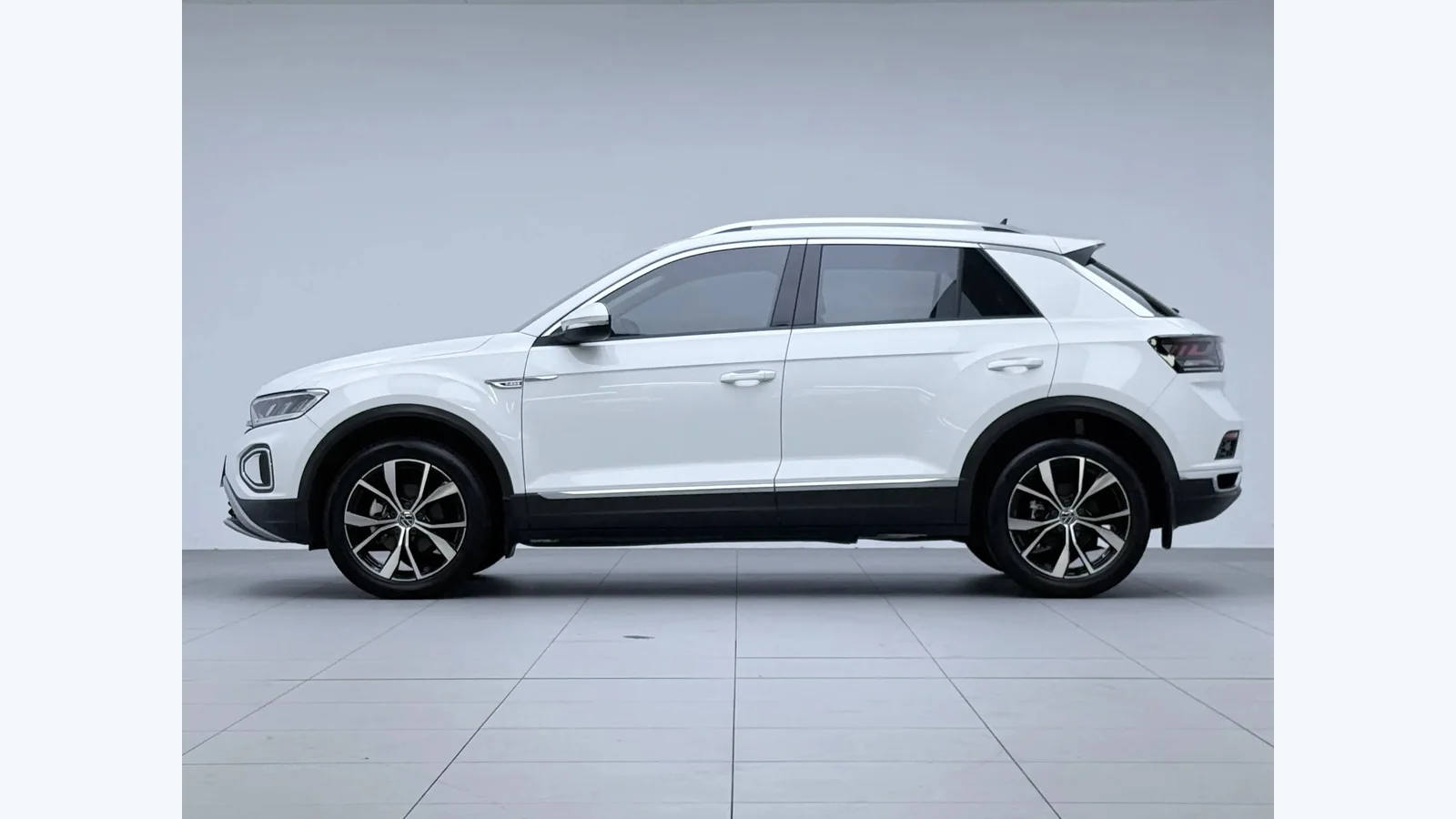 Used Volkswagen T-Roc Dashboard thumbnail