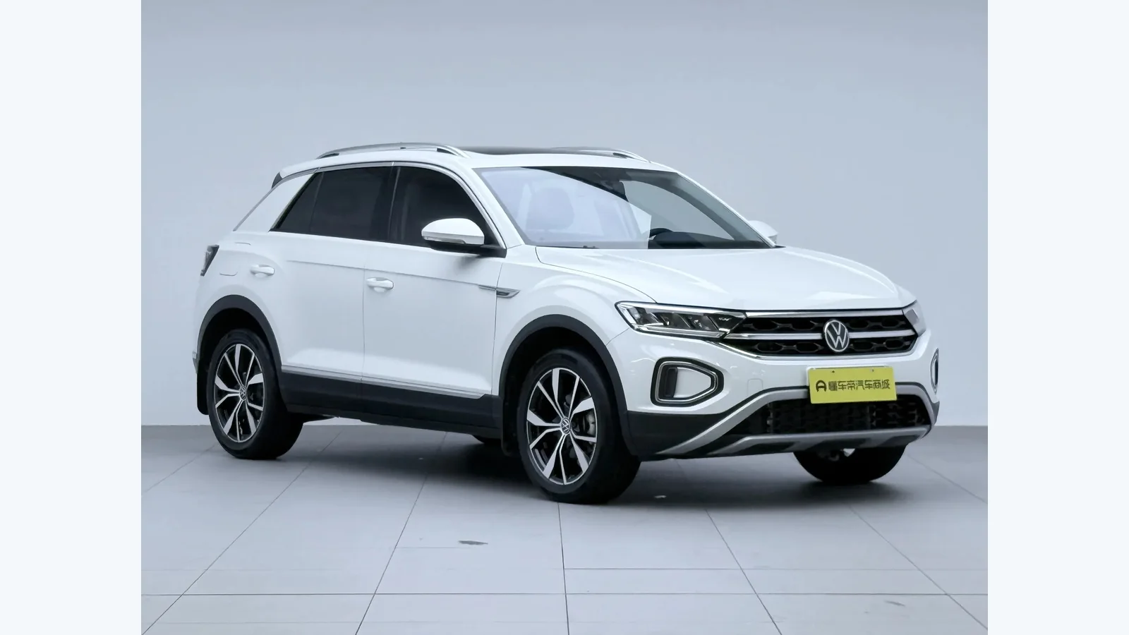 Used Volkswagen T-Roc Rear 45-degree thumbnail