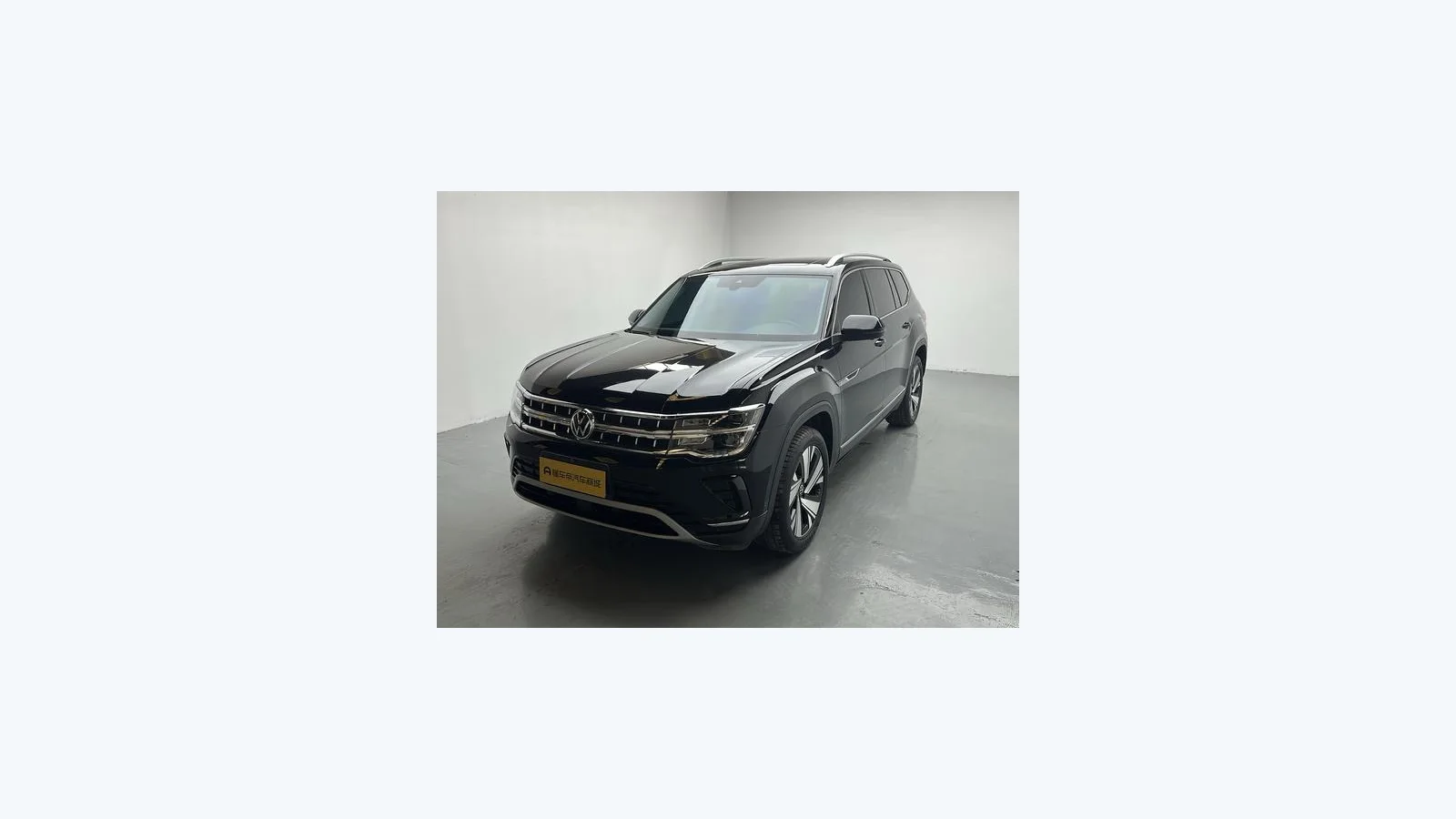 Used Volkswagen Teramont Front 45-degree reference for China export