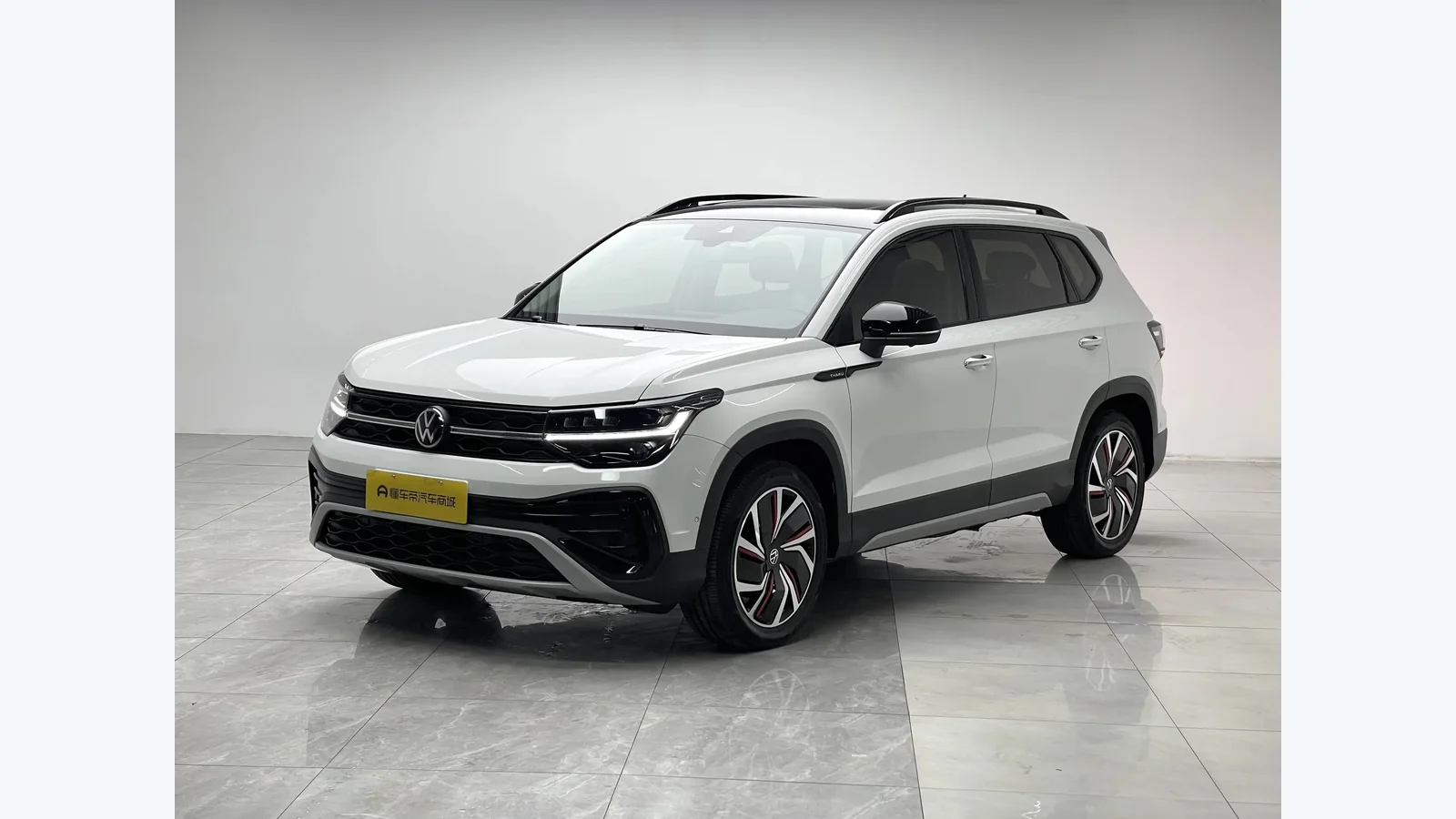Used Volkswagen Tharu Front 45-degree reference for China export