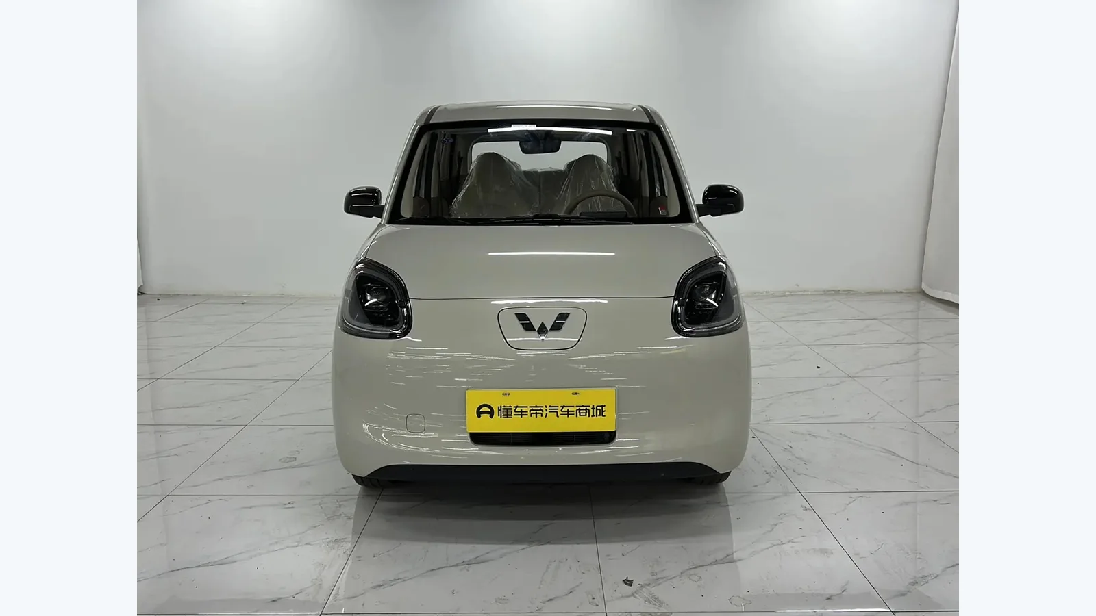 Used Wuling Hongguang Mini EV Side profile thumbnail