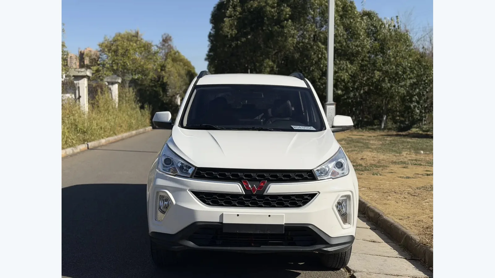 Used Wuling Hongguang S Side profile thumbnail