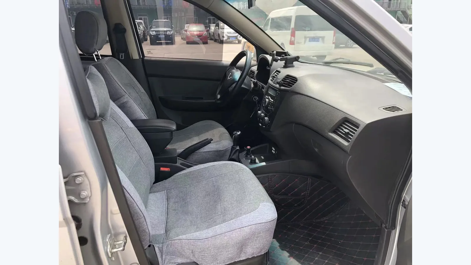 Used Wuling Hongguang Photo 3 thumbnail
