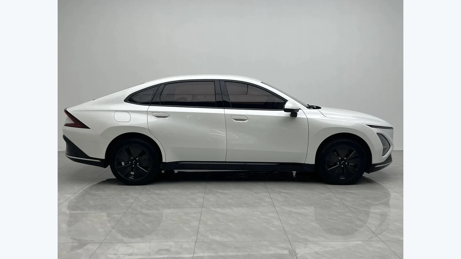 Used Wuling Starlight Photo 2 thumbnail