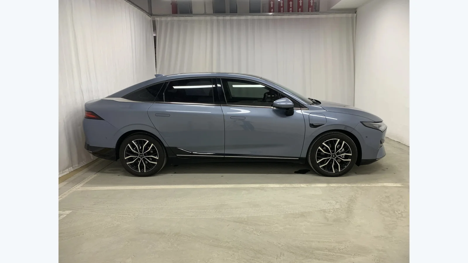 Used XPeng P5 Side profile thumbnail